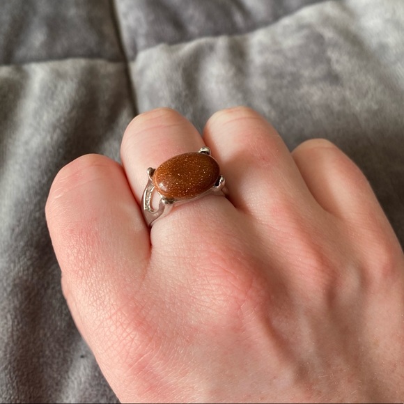 Gold Stone Silver Heart Cutout Ring - Picture 7 of 7